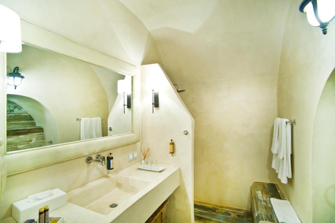 Antelmi Luxury Villa ฟิรา ภายนอก รูปภาพ